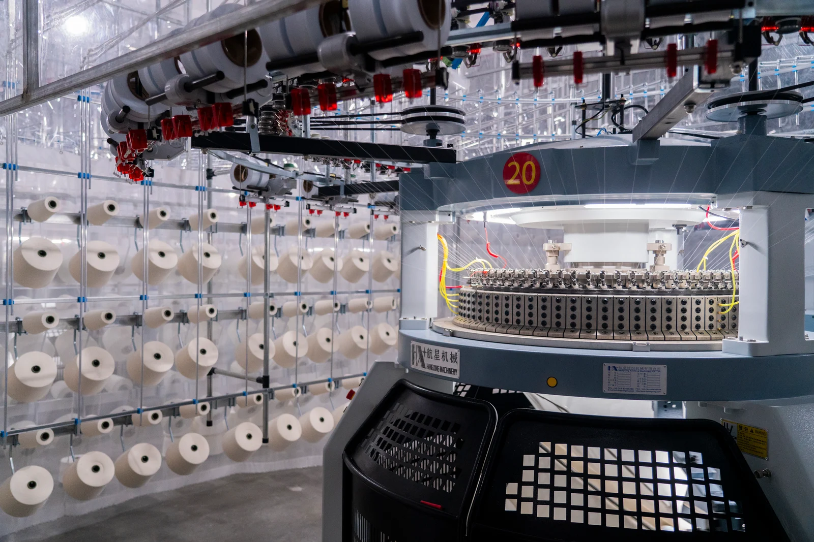 圆纬针织机 / Circular Knitting Machine